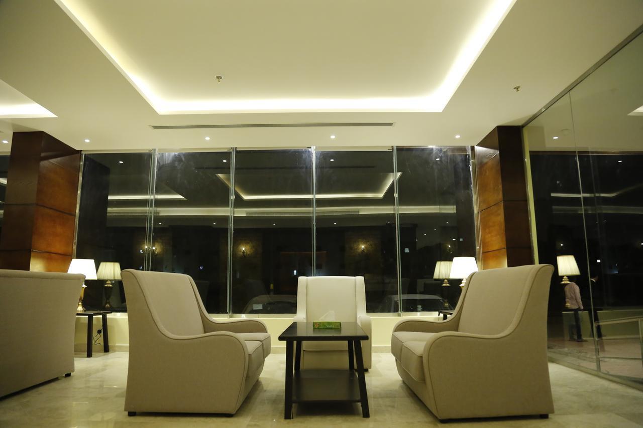 Flora Hotel Suite 2 فلورا2 للشقق المخدومة Эр-Рияд Экстерьер фото