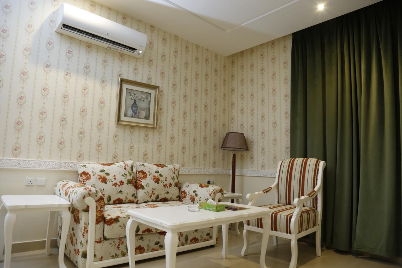 Flora Hotel Suite 2 فلورا2 للشقق المخدومة Эр-Рияд Экстерьер фото
