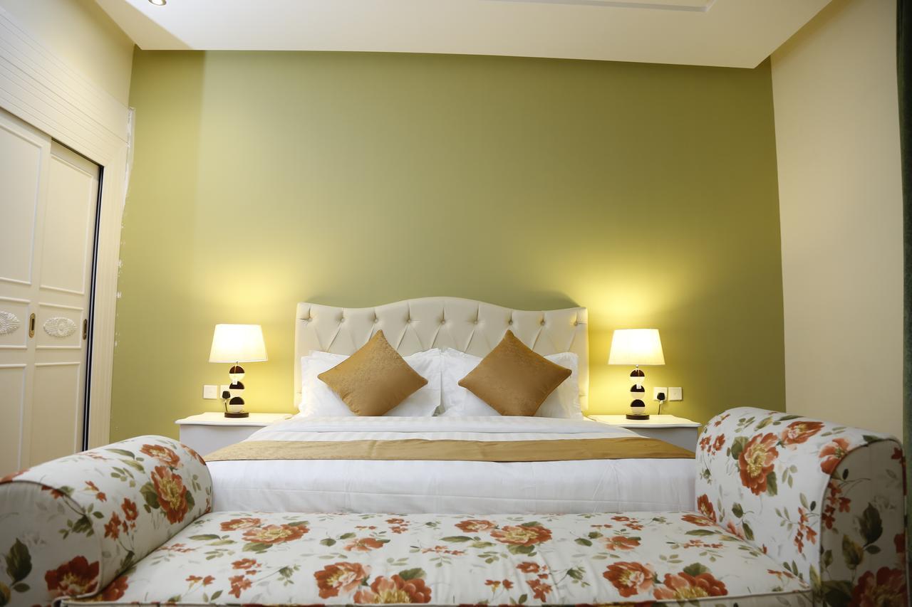 Flora Hotel Suite 2 فلورا2 للشقق المخدومة Эр-Рияд Экстерьер фото