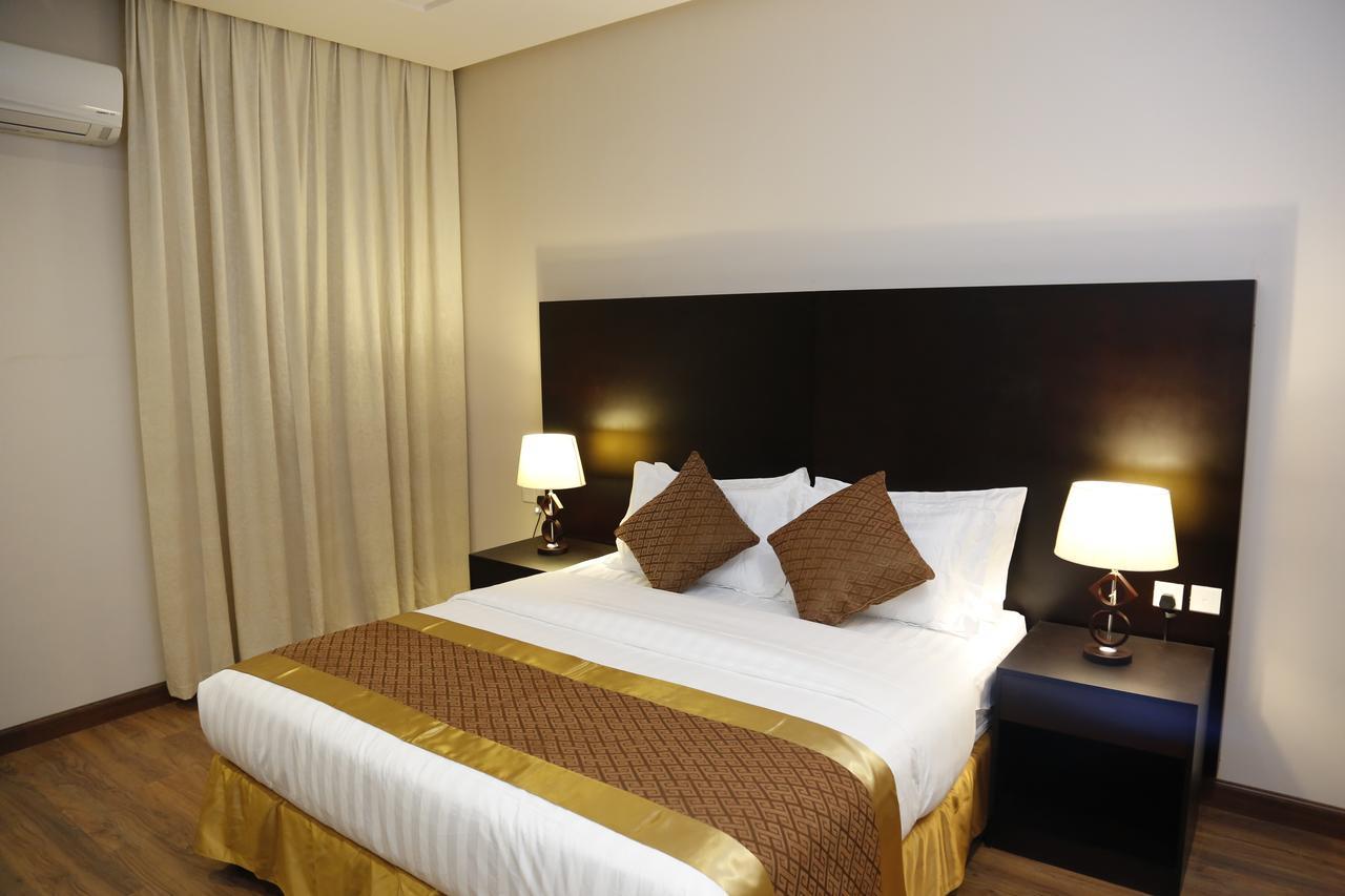 Flora Hotel Suite 2 فلورا2 للشقق المخدومة Эр-Рияд Экстерьер фото