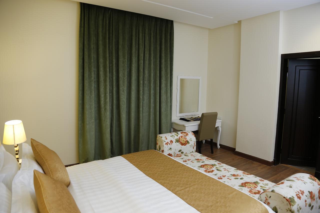 Flora Hotel Suite 2 فلورا2 للشقق المخدومة Эр-Рияд Экстерьер фото